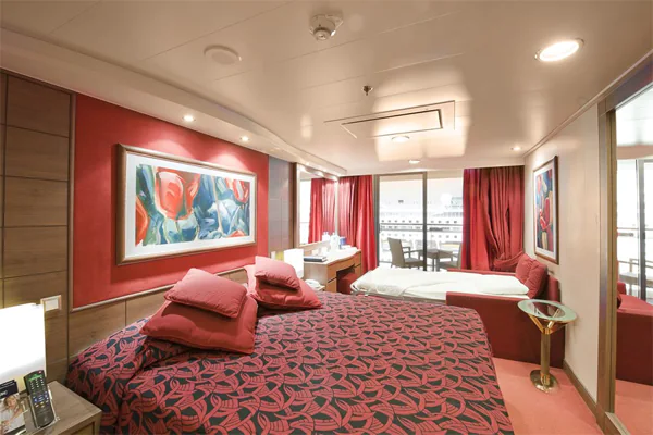 Каюта с балконом с раздвижным двух-спальным диваном для 3-4 туриста